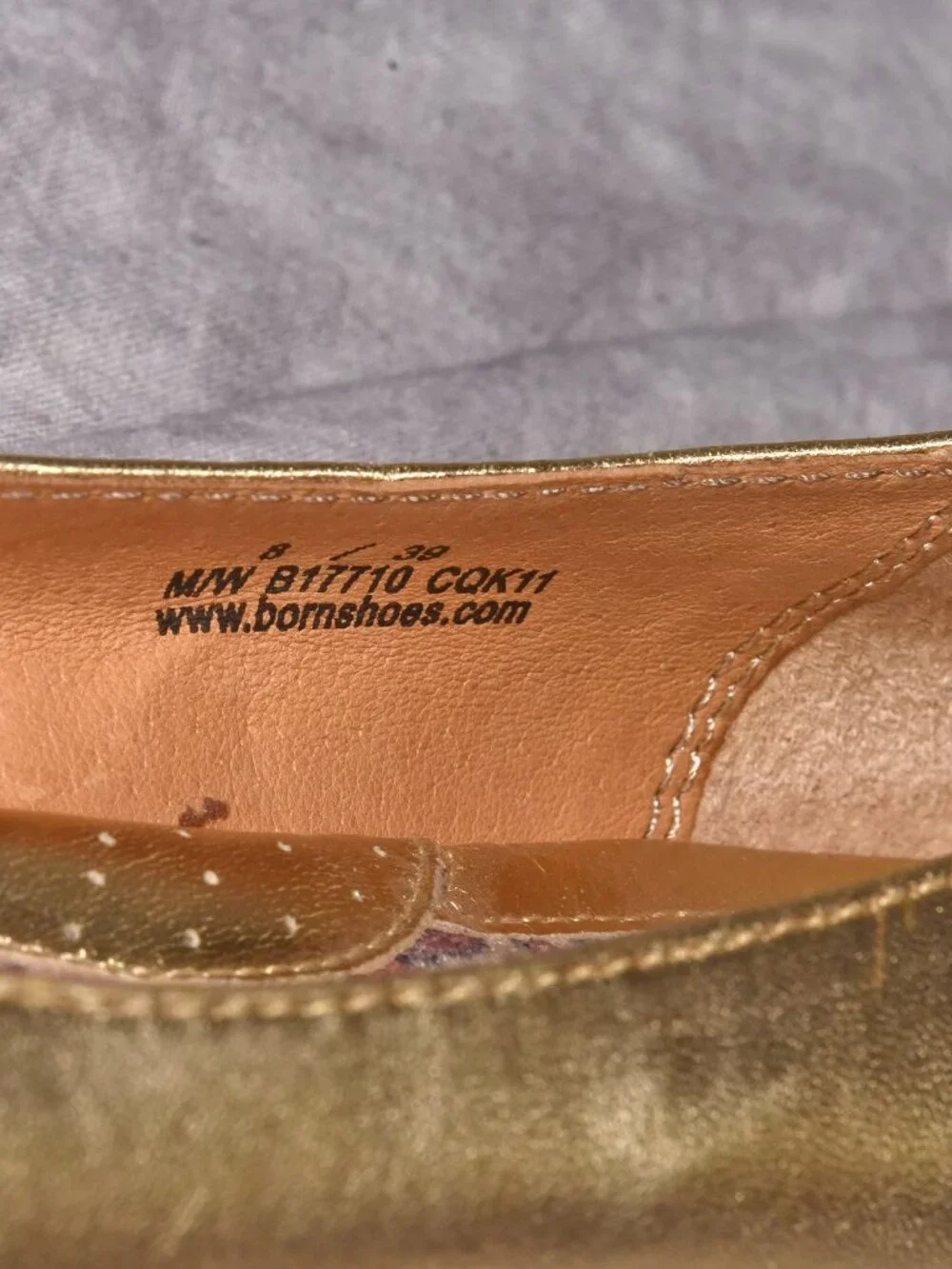 Born Shoes Metallic Gold Lilly Knotted Flats Size 8/39 Leather Upper Gently Used - Picture 14 of 14